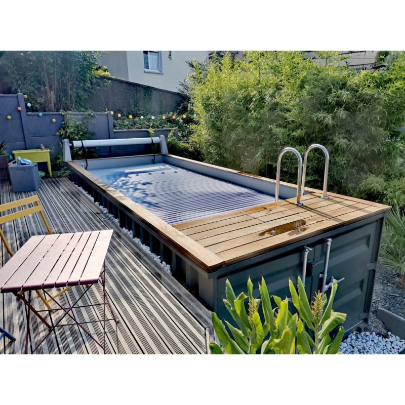 Container Pool with dimensions of 6m